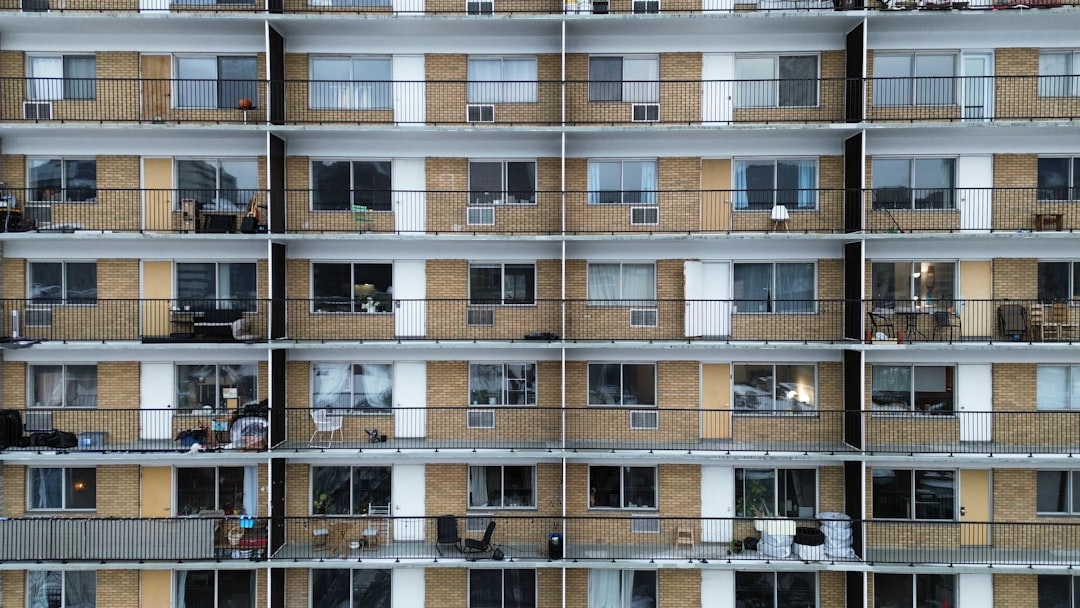 Analiza opłacalności inwestycji w nieruchomości pod wynajem krótkoterminowy w Augustowie.